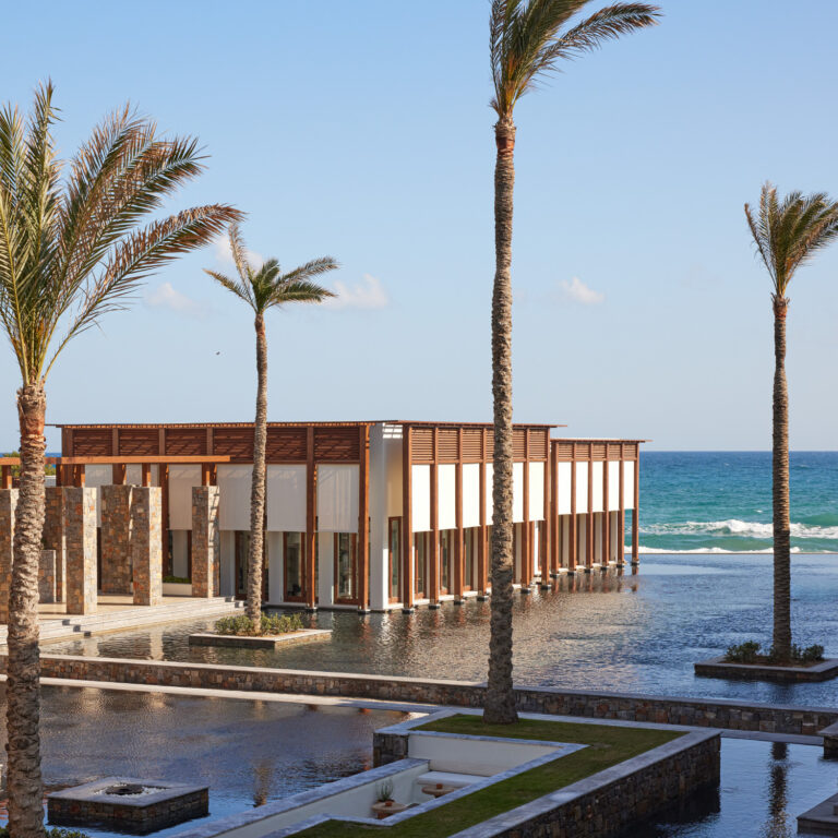 Grecotel Amirandes in Crete – a resort to live